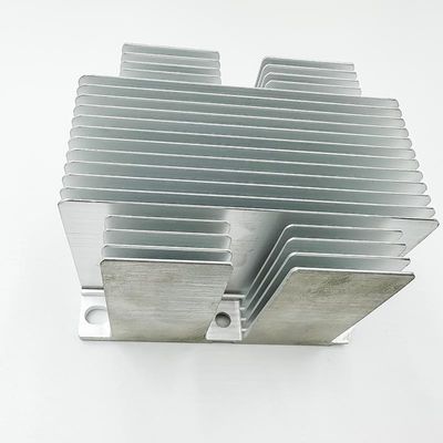 Изготовленные на заказ Heatsinks частей CNC подвергая механической обработке алюминиевые для перехода рельса
