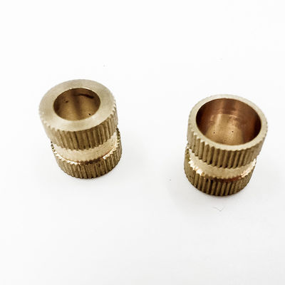 OEM Knurled латунные продетые нитку вставки, точность продетая нитку вставка гайки