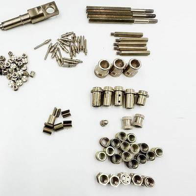 Подгонянная латунь привинчивает/латунный CNC повернула допуск частей 0.01mm-0.05mm