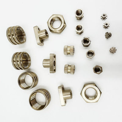 Латунные компоненты точности CNC, повернутый латунный подвергать механической обработке частей
