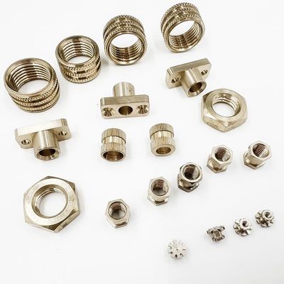 Латунные компоненты точности CNC, повернутый латунный подвергать механической обработке частей