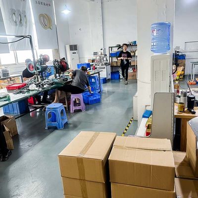 Специализированные Алюминий тепловая раковина Автомобиль CNC обработка деталей OEM
